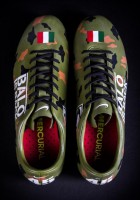 Mercurial balo is black